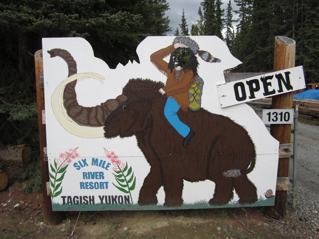 Six Mile River Resort Tagish Exterior foto