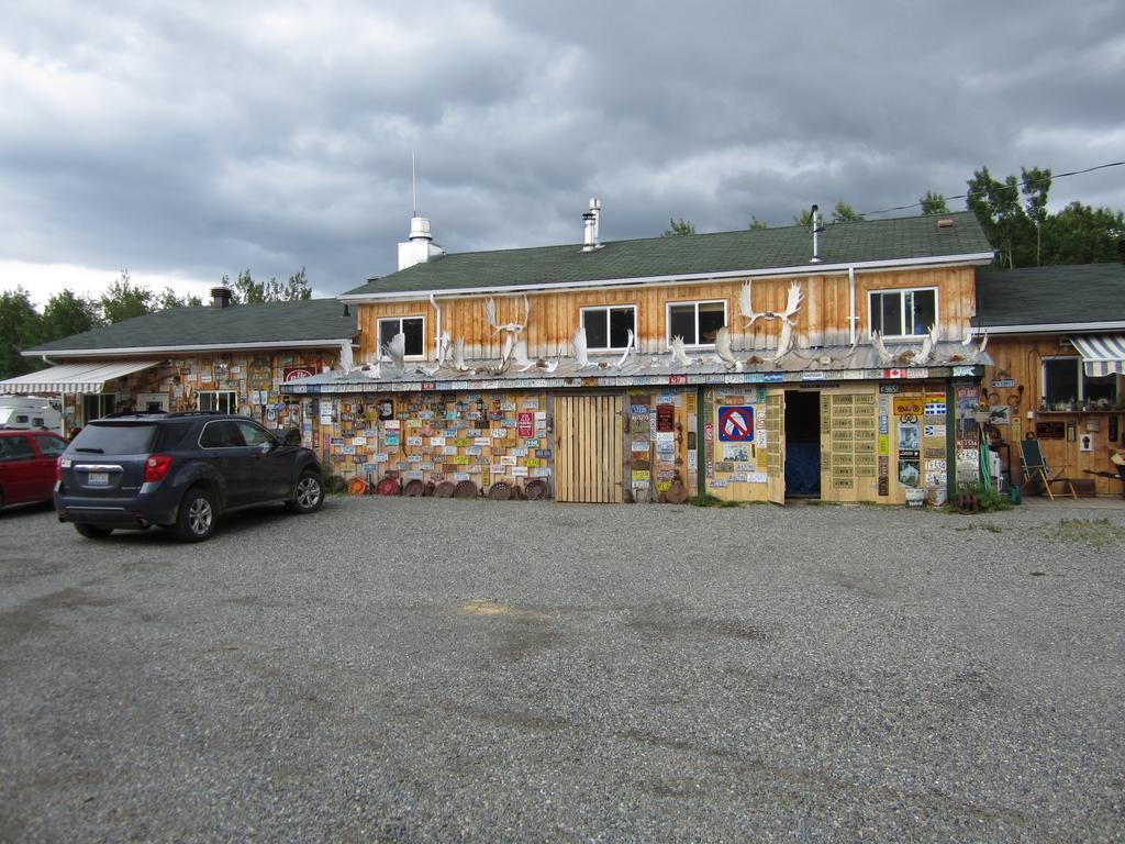 Six Mile River Resort Tagish Exterior foto